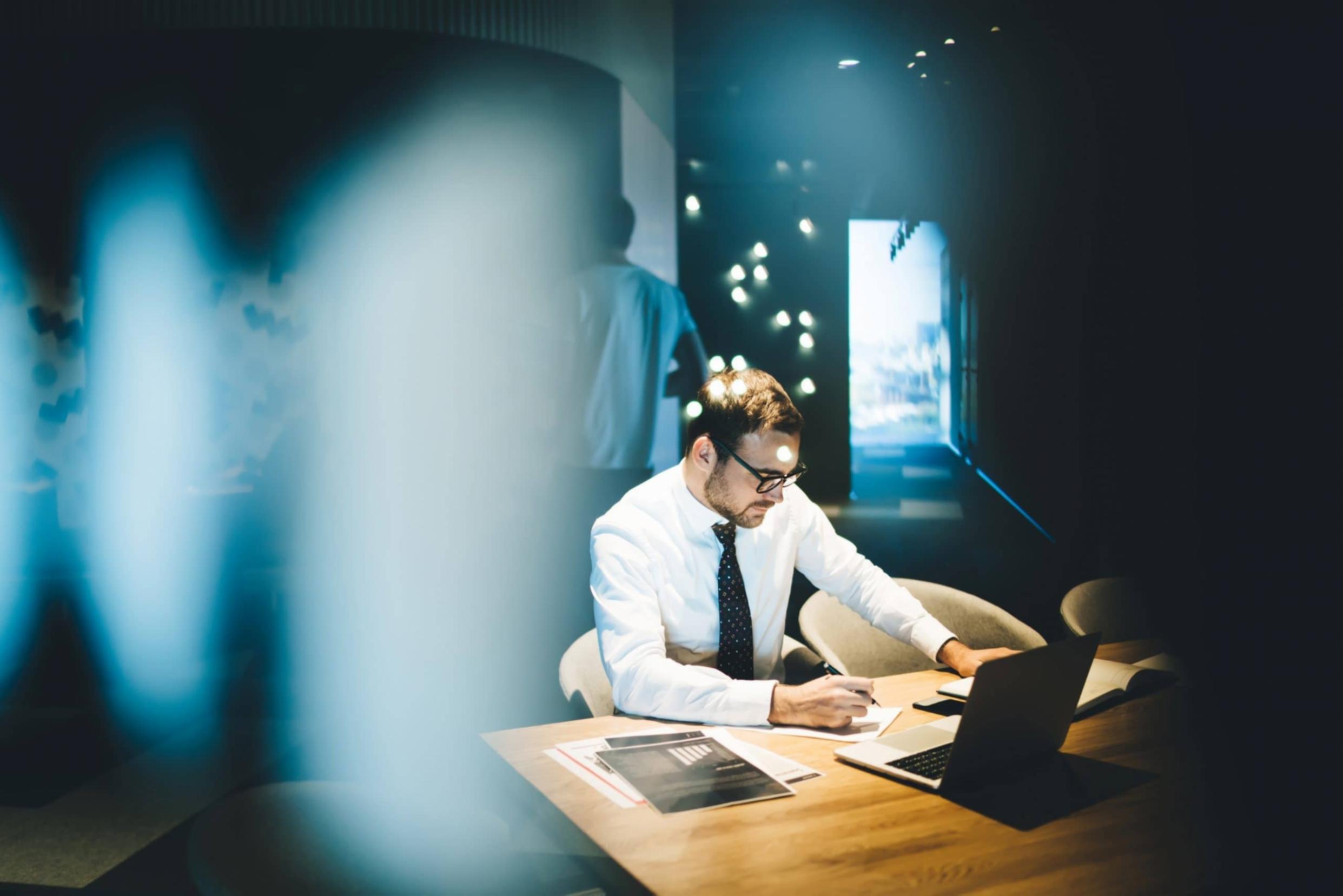 Live-Diskussion in einem Zoralithon Webinar